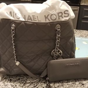 Michael Kors purse & wallet